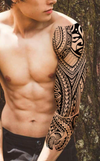 Tatouage polynésien guerrier bras tribal