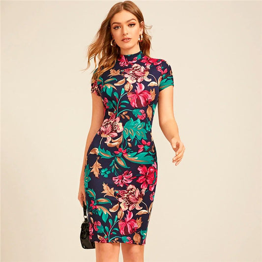 robe moulante a fleurs
